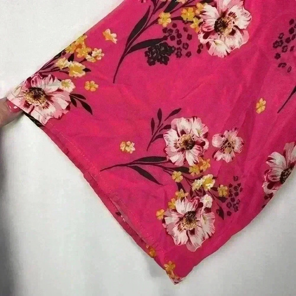 Torrid Women’s Floral Dress Pink 1 Baby Doll Smocked Mini Gathered Bell Sleeves - Picture 7 of 9